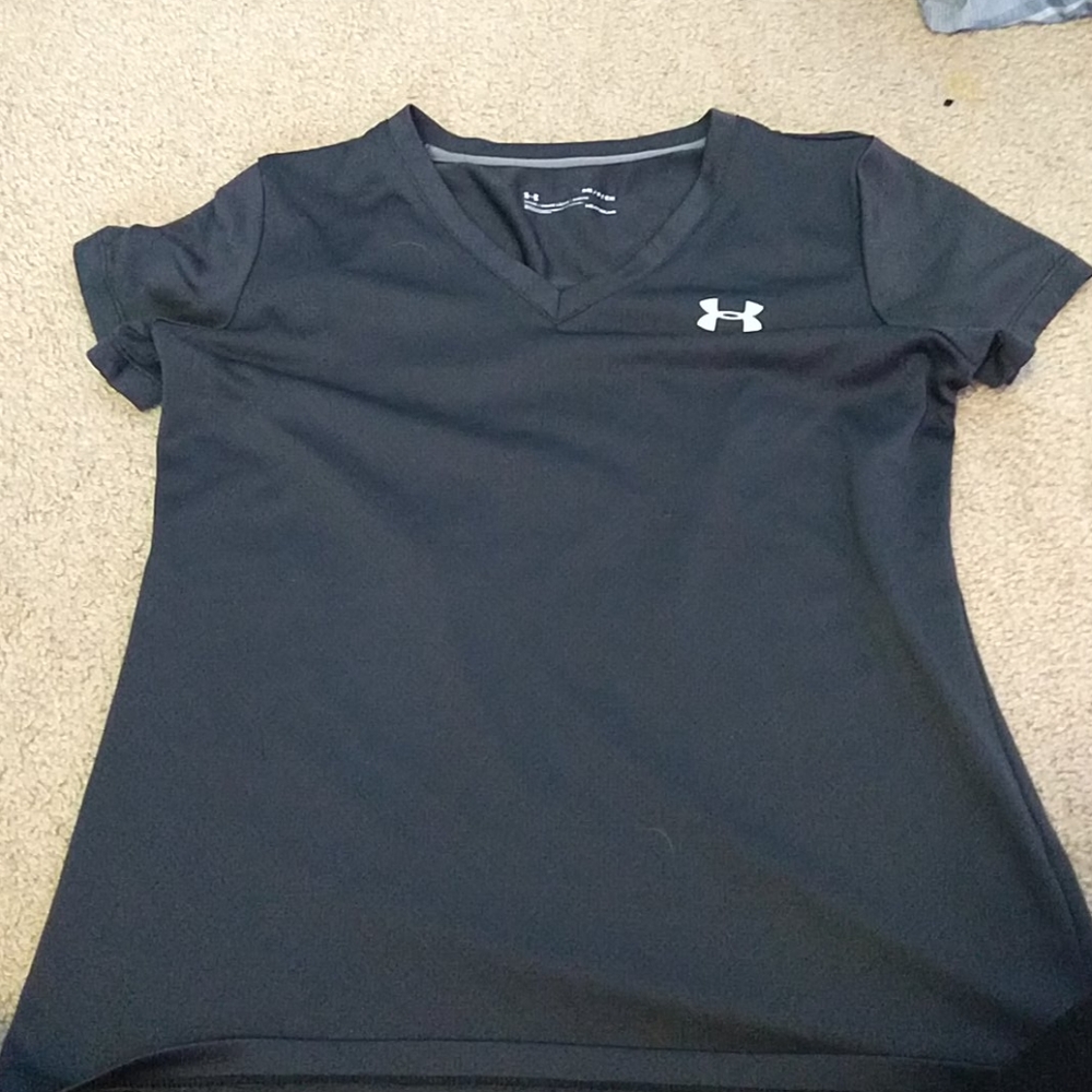 Grey vneck t-shirt
